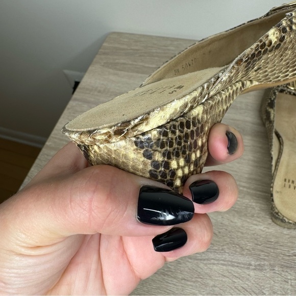 Stuart Weitzman Python Sandal Size 9 - Picture 8 of 8